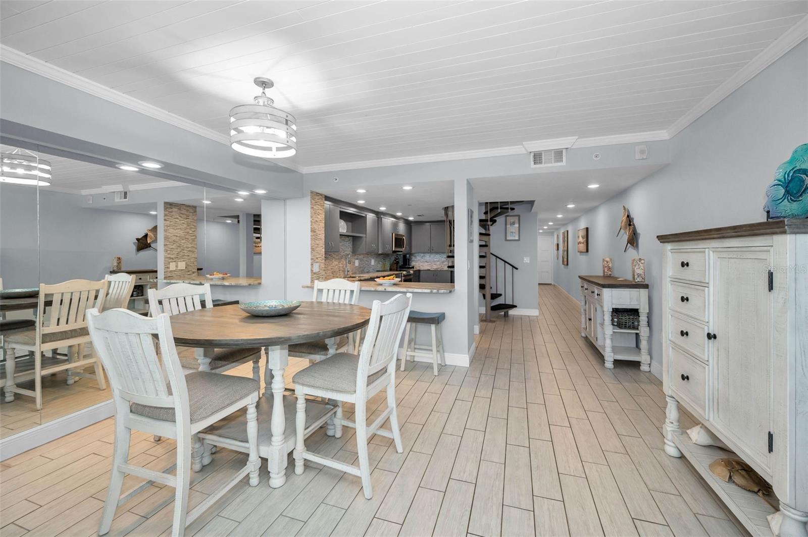 19700 Gulf Unit 403, Indian Shores, FL 33785