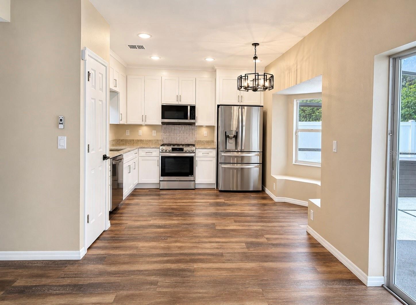 6801 Cambridge Park, Apollo Beach, FL 33572