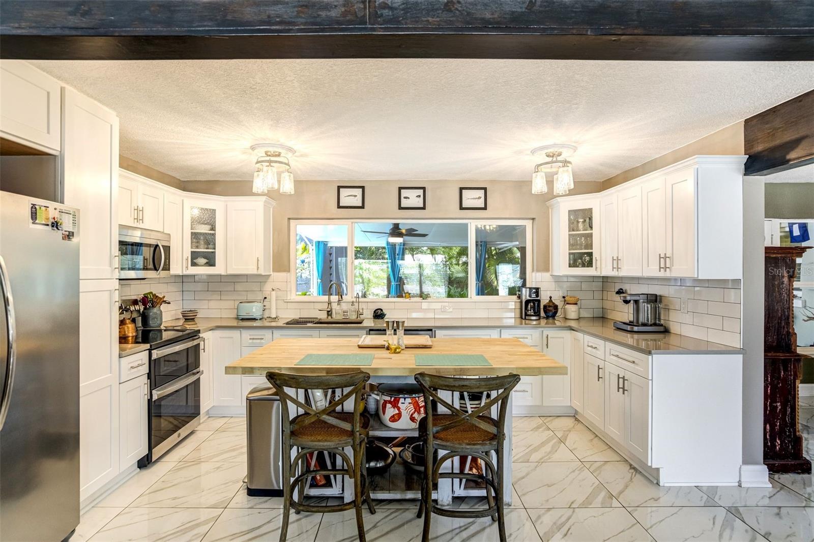 326 Mehlenbacher, Belleair, FL 33756