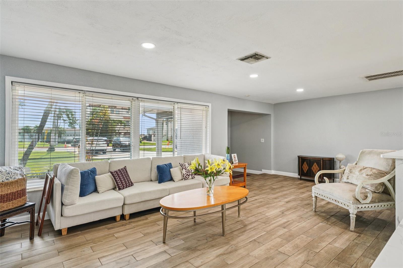 6010 Bayou Grande, St Petersburg, FL 33703