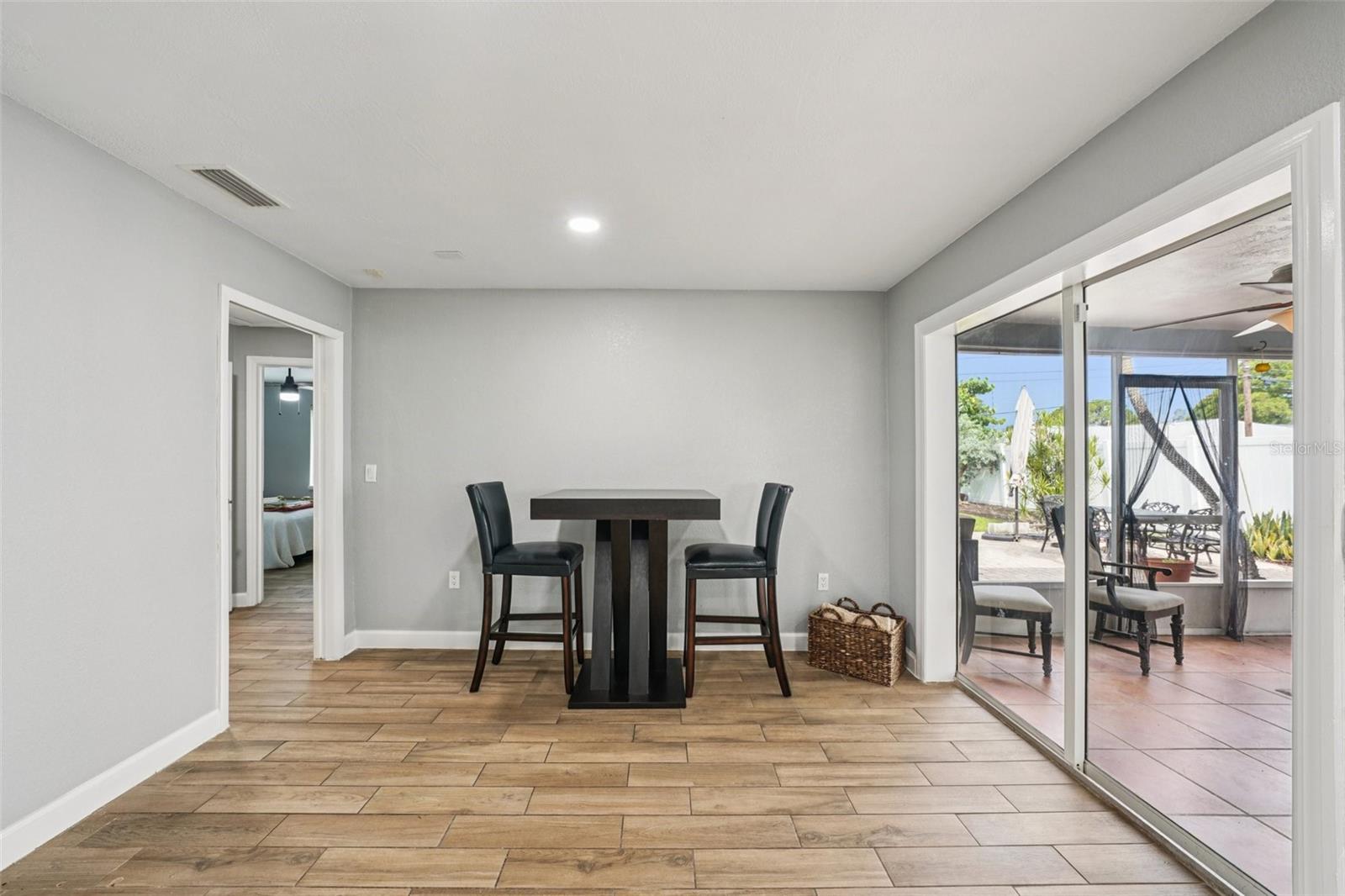 6010 Bayou Grande, St Petersburg, FL 33703