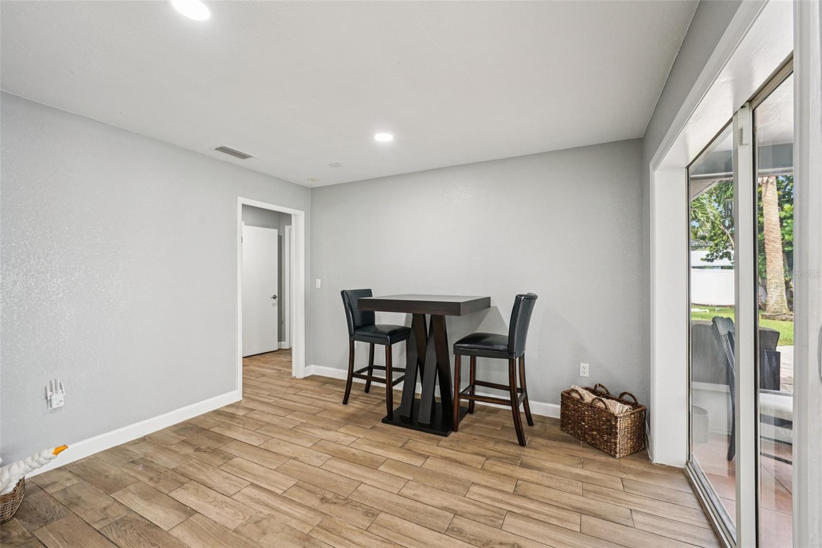 6010 Bayou Grande, St Petersburg, FL 33703
