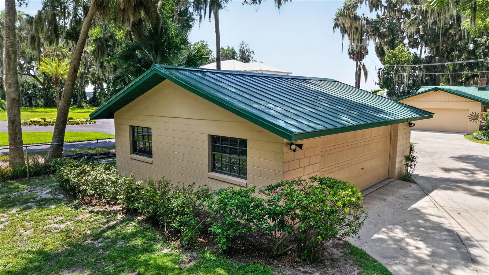 13200 Highway 25, Ocklawaha, FL 32179