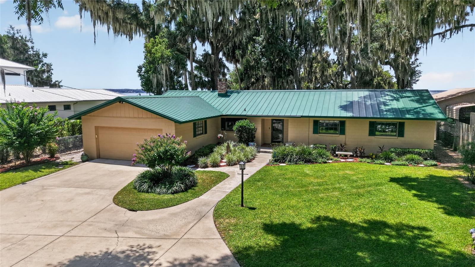 13200 Highway 25, Ocklawaha, FL 32179
