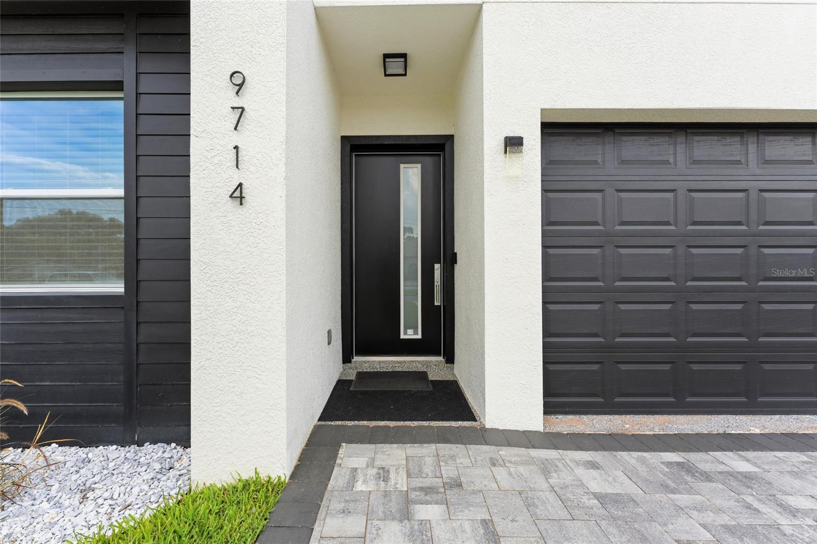 9714 Van, Tampa, FL 33615
