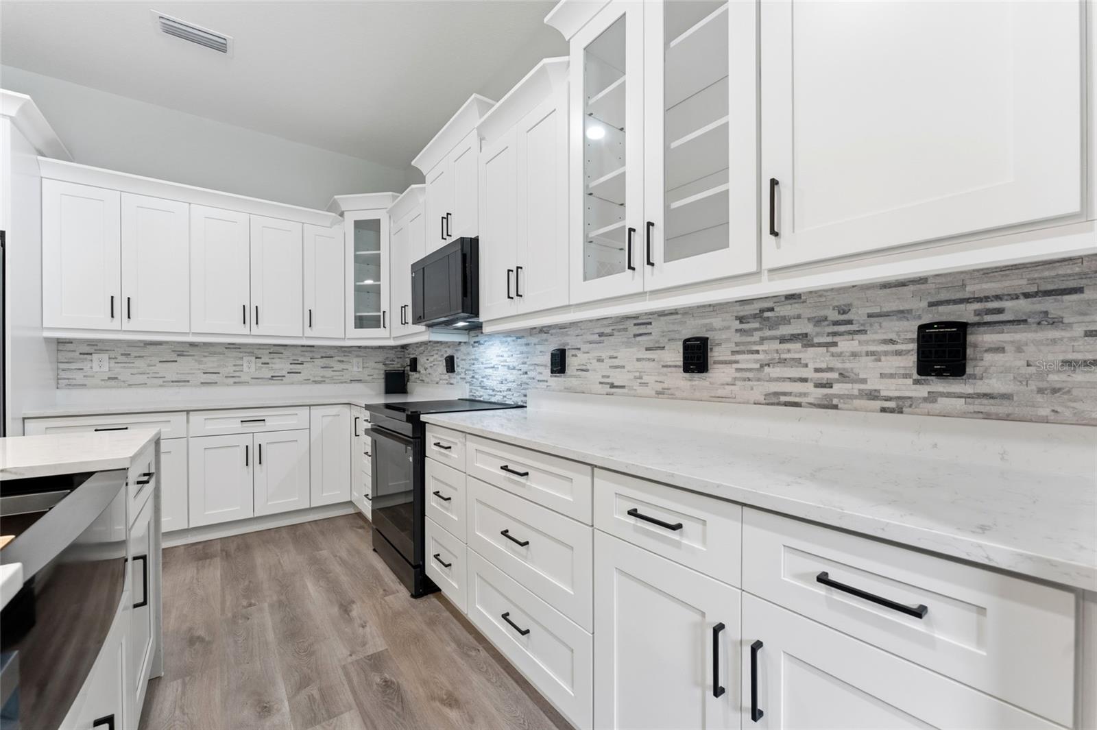 9714 Van, Tampa, FL 33615