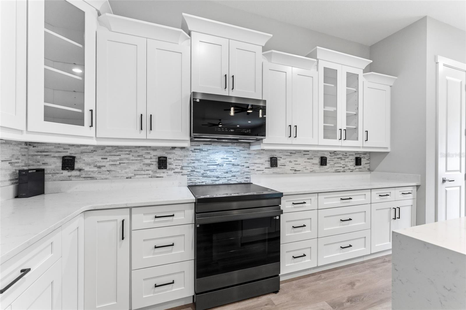9714 Van, Tampa, FL 33615