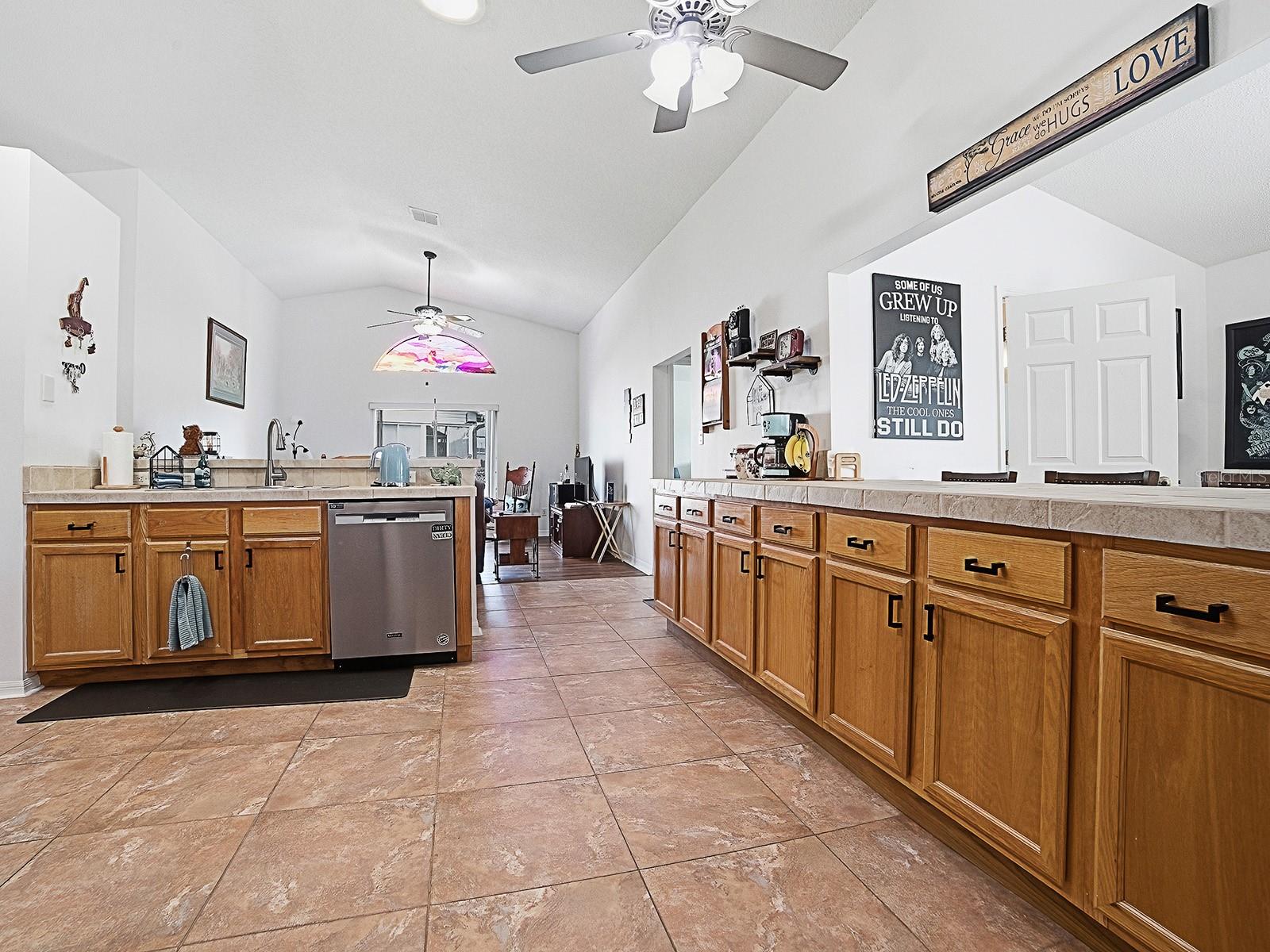 3851 Manor Oaks, Leesburg, FL 34748