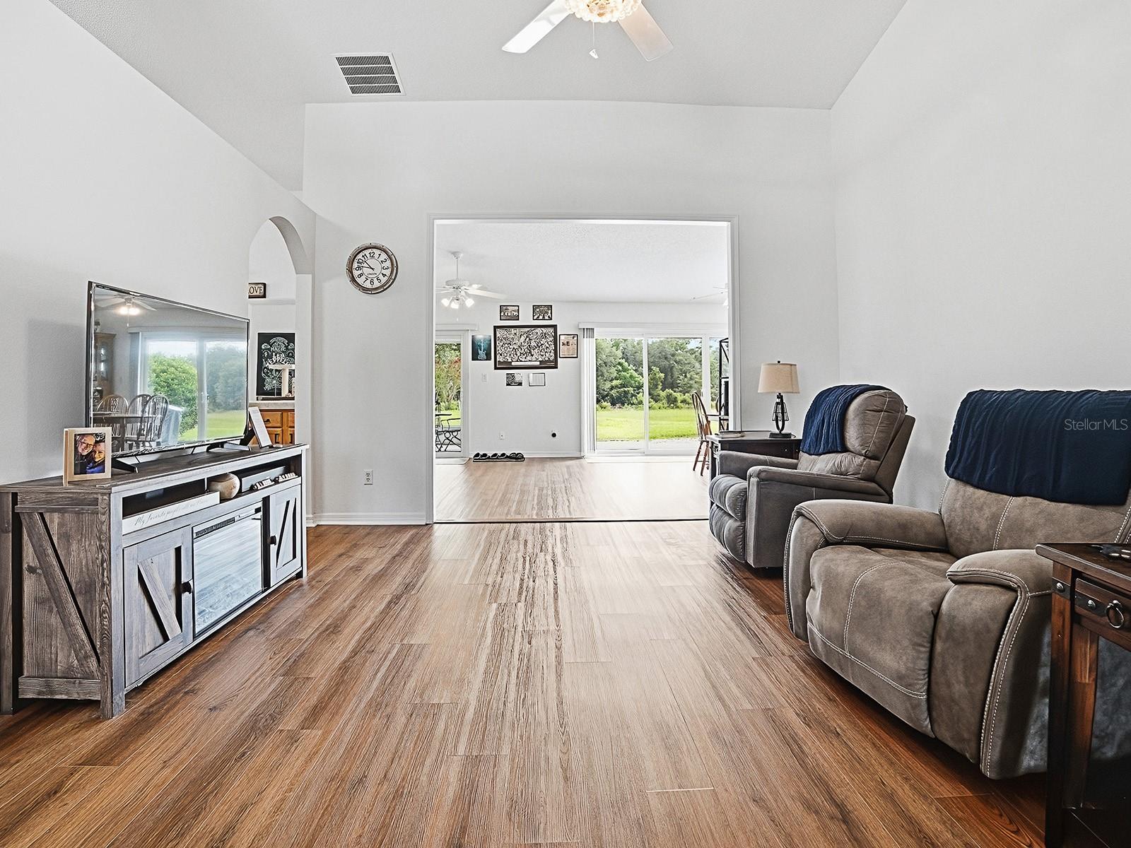 3851 Manor Oaks, Leesburg, FL 34748