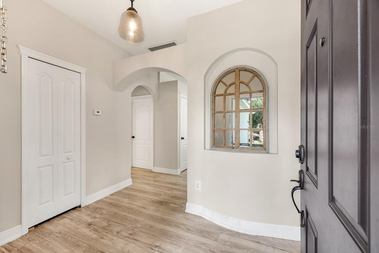 6116 Skylarkcrest, Lithia, FL 33547