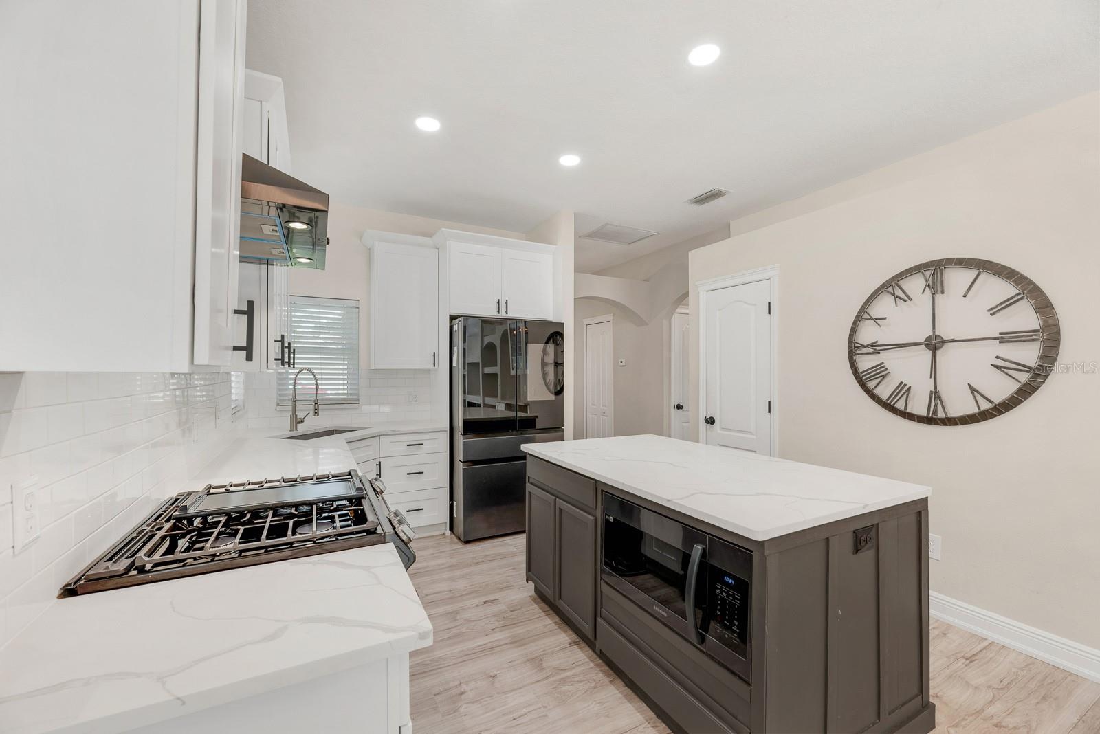 6116 Skylarkcrest, Lithia, FL 33547