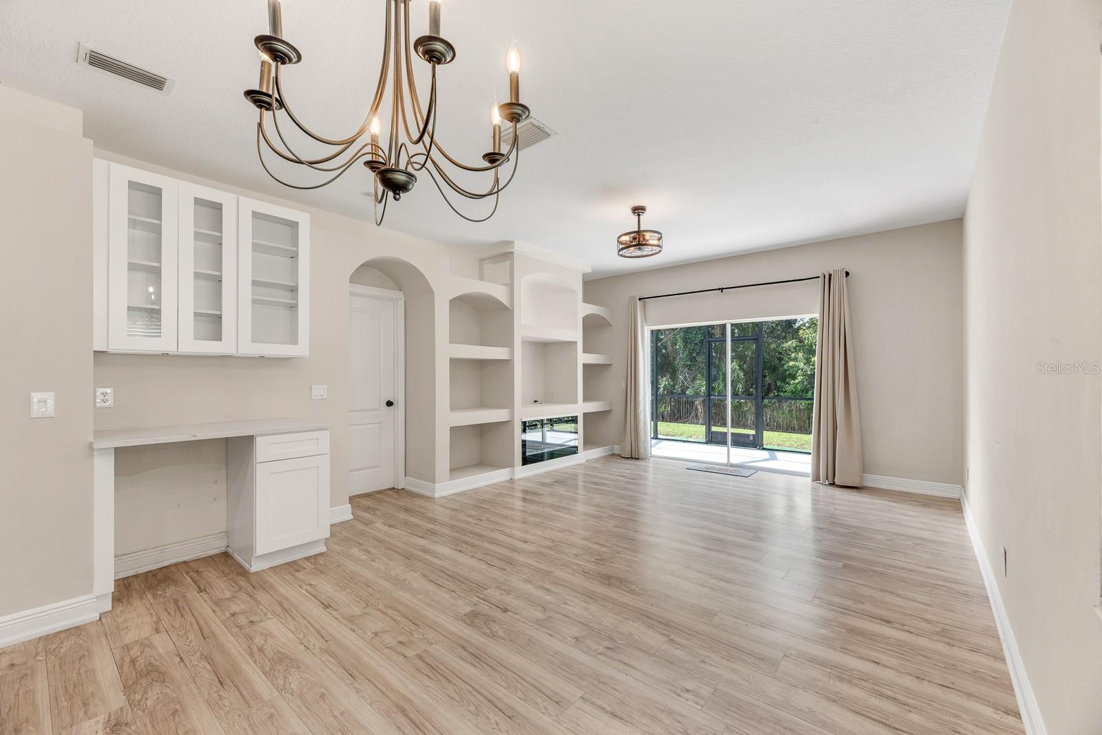 6116 Skylarkcrest, Lithia, FL 33547