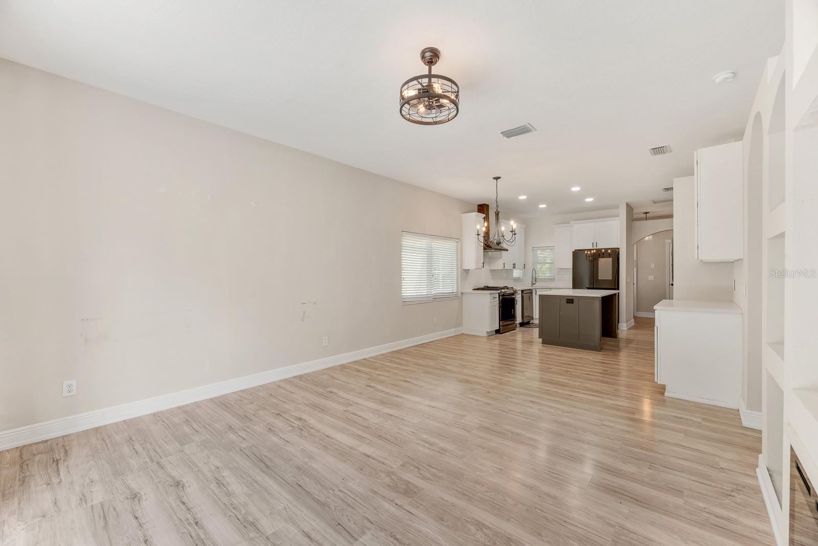 6116 Skylarkcrest, Lithia, FL 33547
