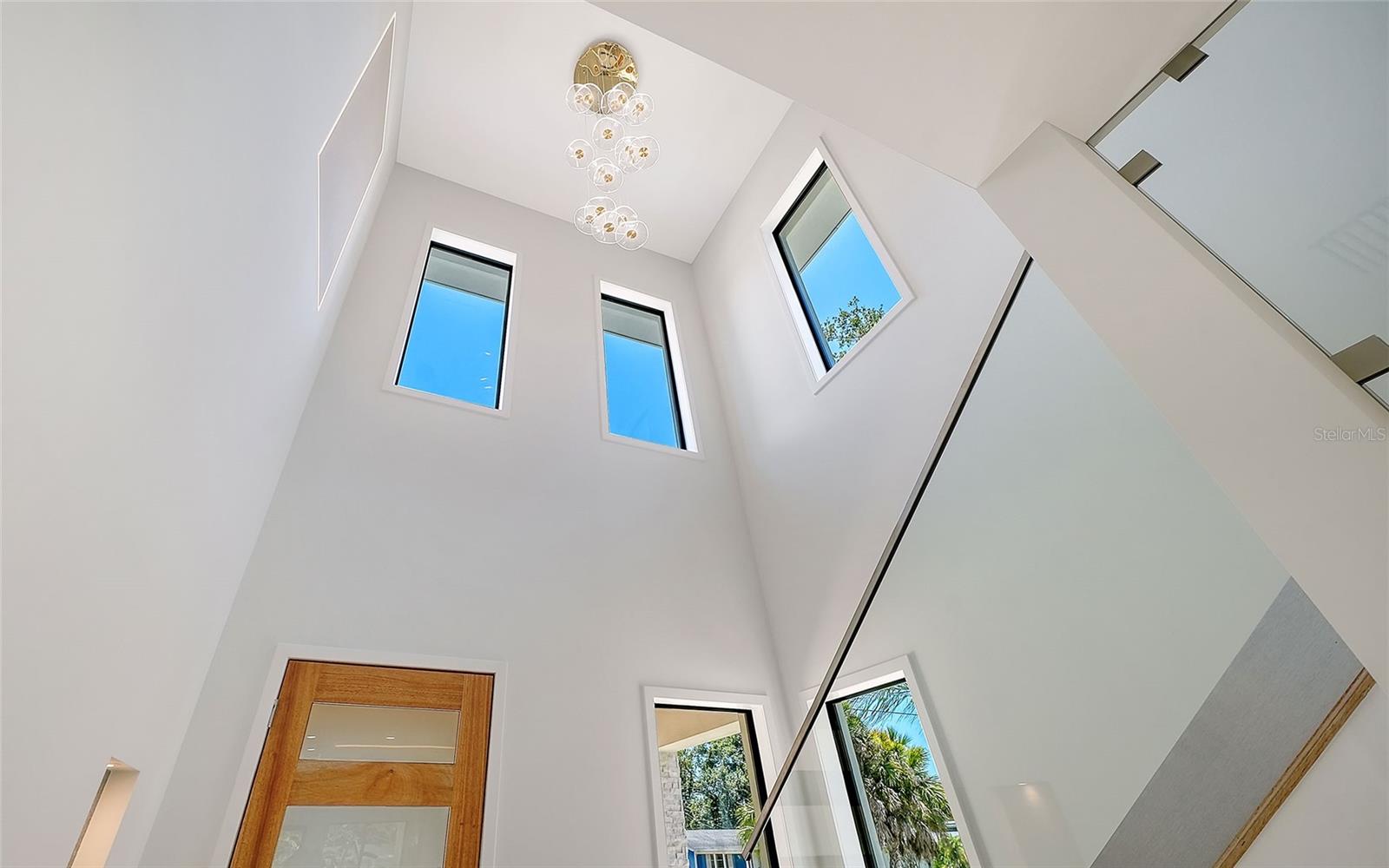 2483 Bay, Sarasota, FL 34237