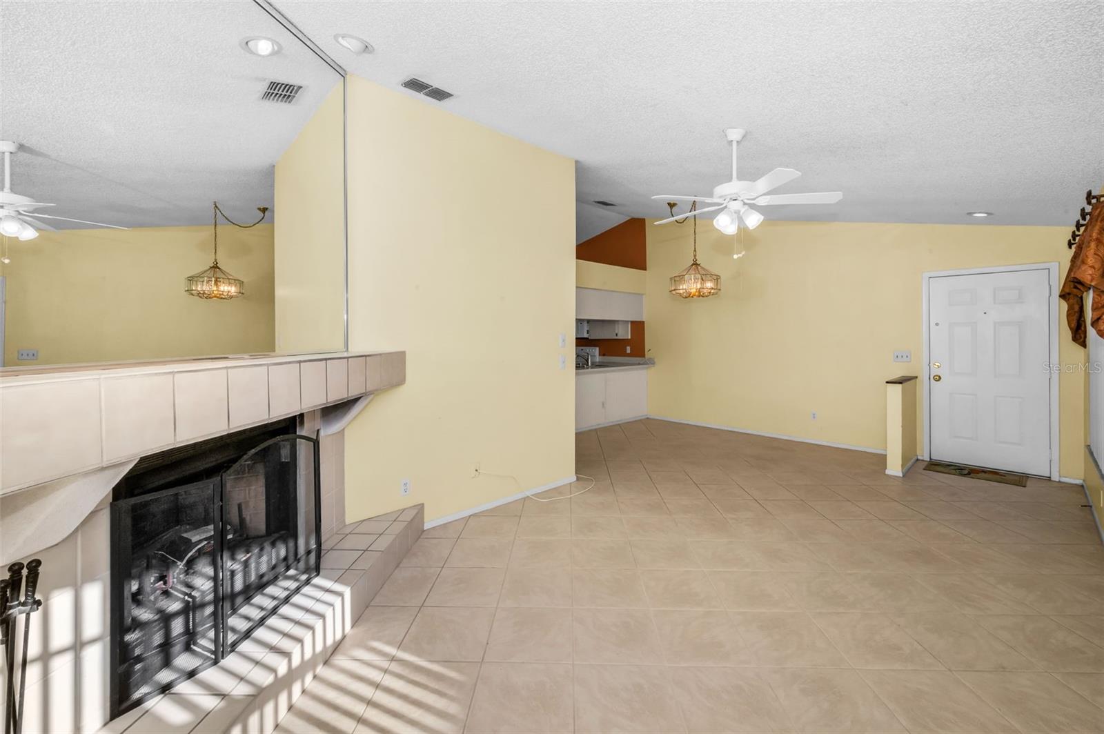 3500 Magnolia Ridge Unit 405, Palm Harbor, FL 34684
