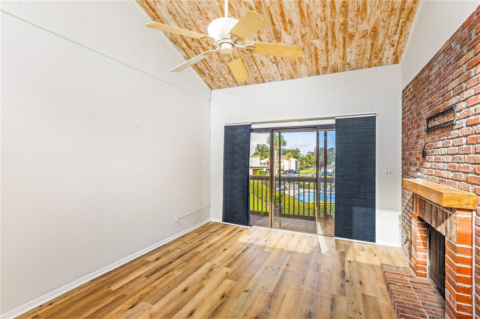 1051 Highland Unit 7d, Mount Dora, FL 32757