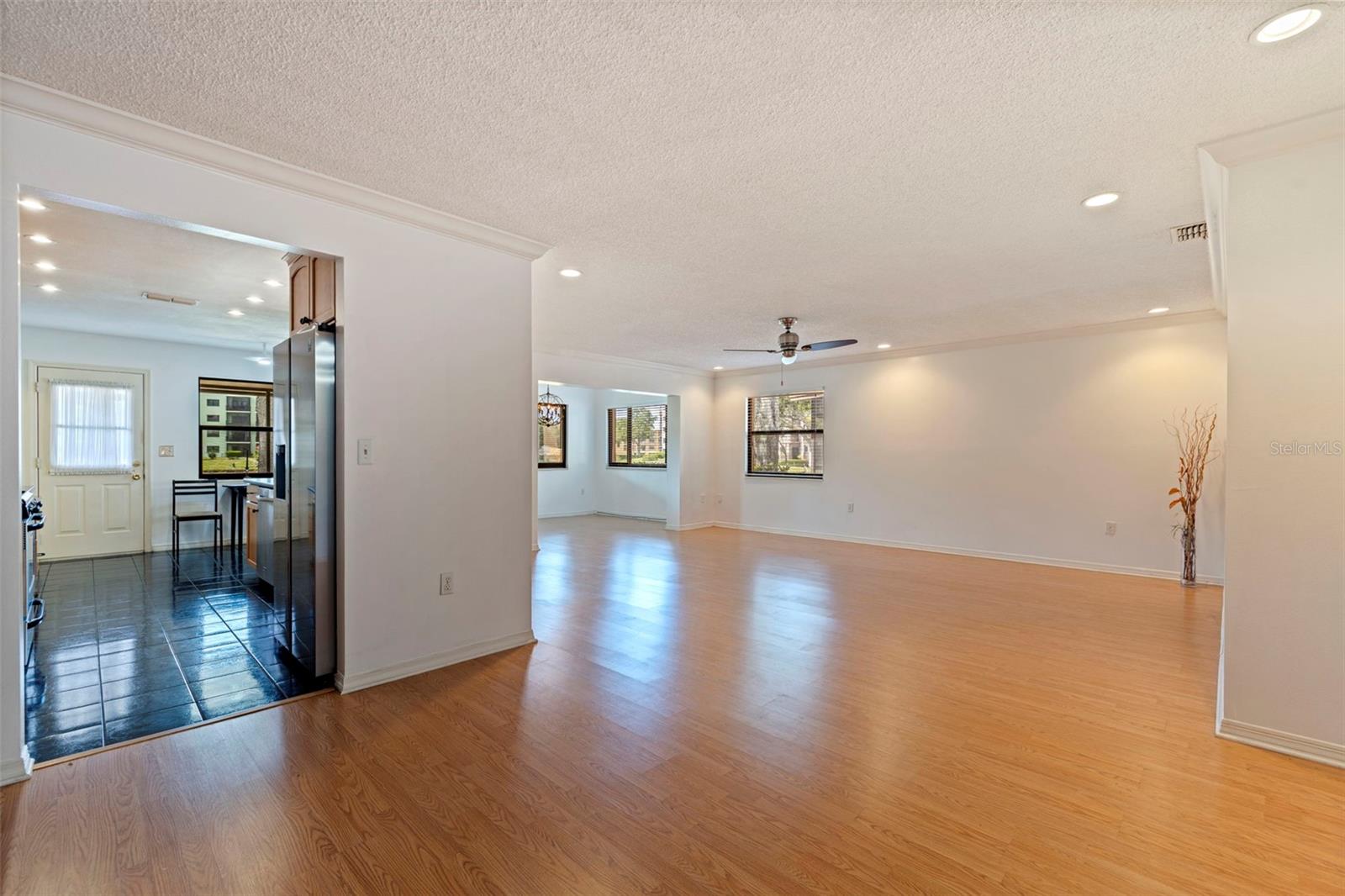 8140 Terrace Garden Unit 103, St Petersburg, FL 33709