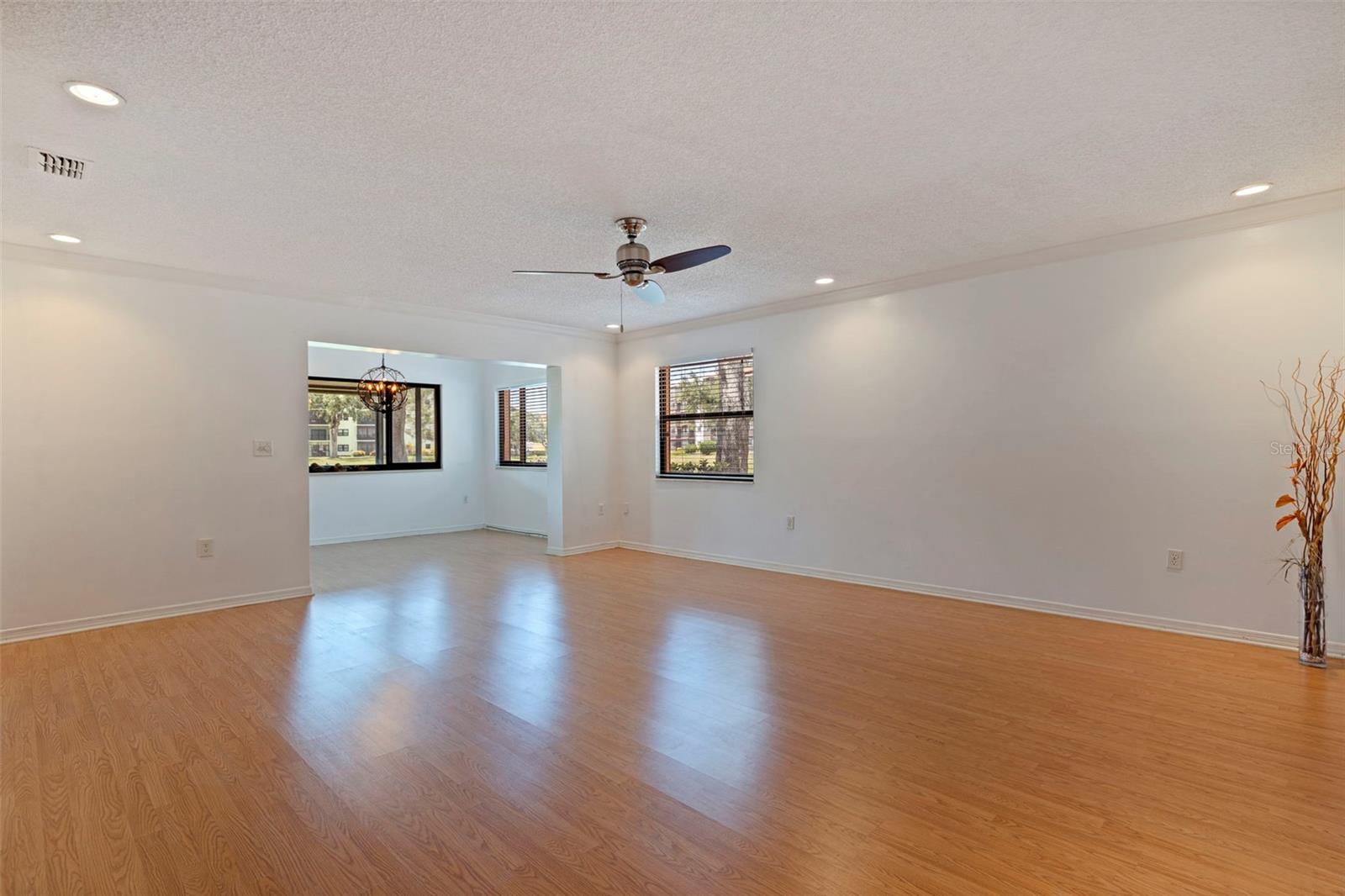 8140 Terrace Garden Unit 103, St Petersburg, FL 33709