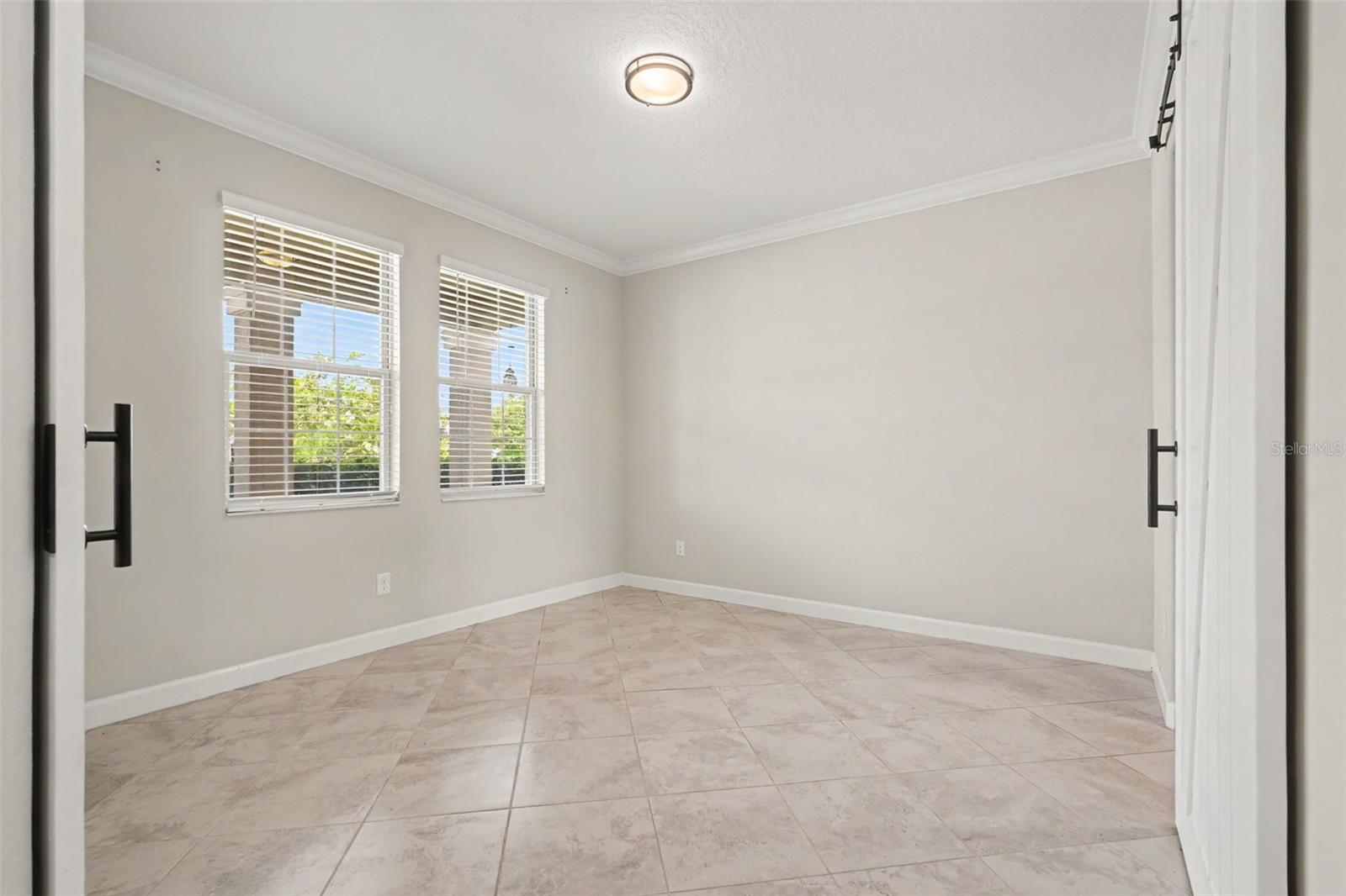 9173 Shadyside Ln, Land O Lakes, FL 34637