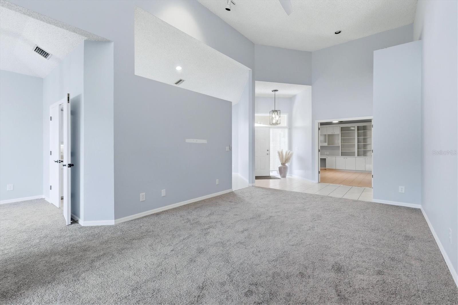 4636 Deer Trail, Sarasota, FL 34238