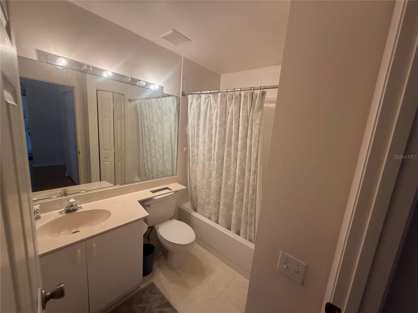4211 Caddie Unit 202, Bradenton, FL 34203