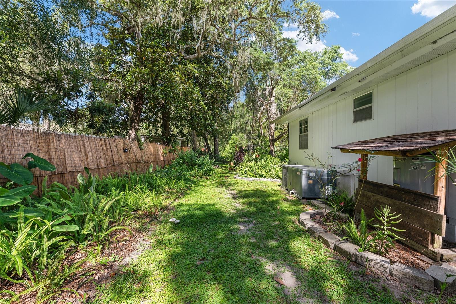 25140 133rd, Fort Mc Coy, FL 32134