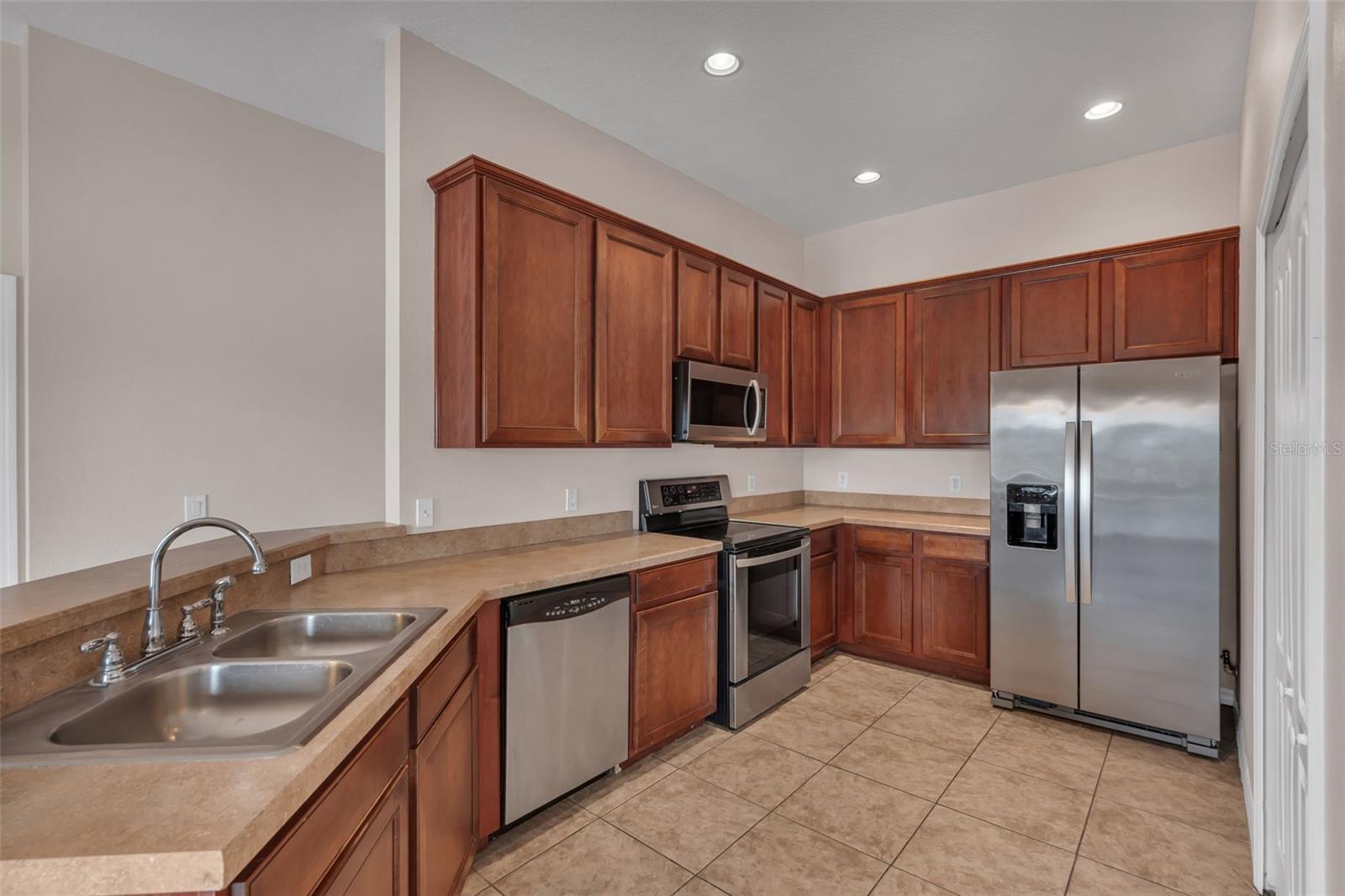 1913 Estancia Unit 1913, Kissimmee, FL 34741