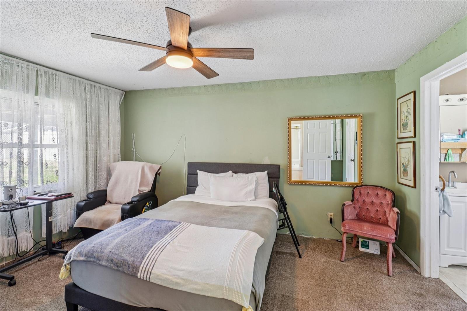 684 Reillys, Port Orange, FL 32127