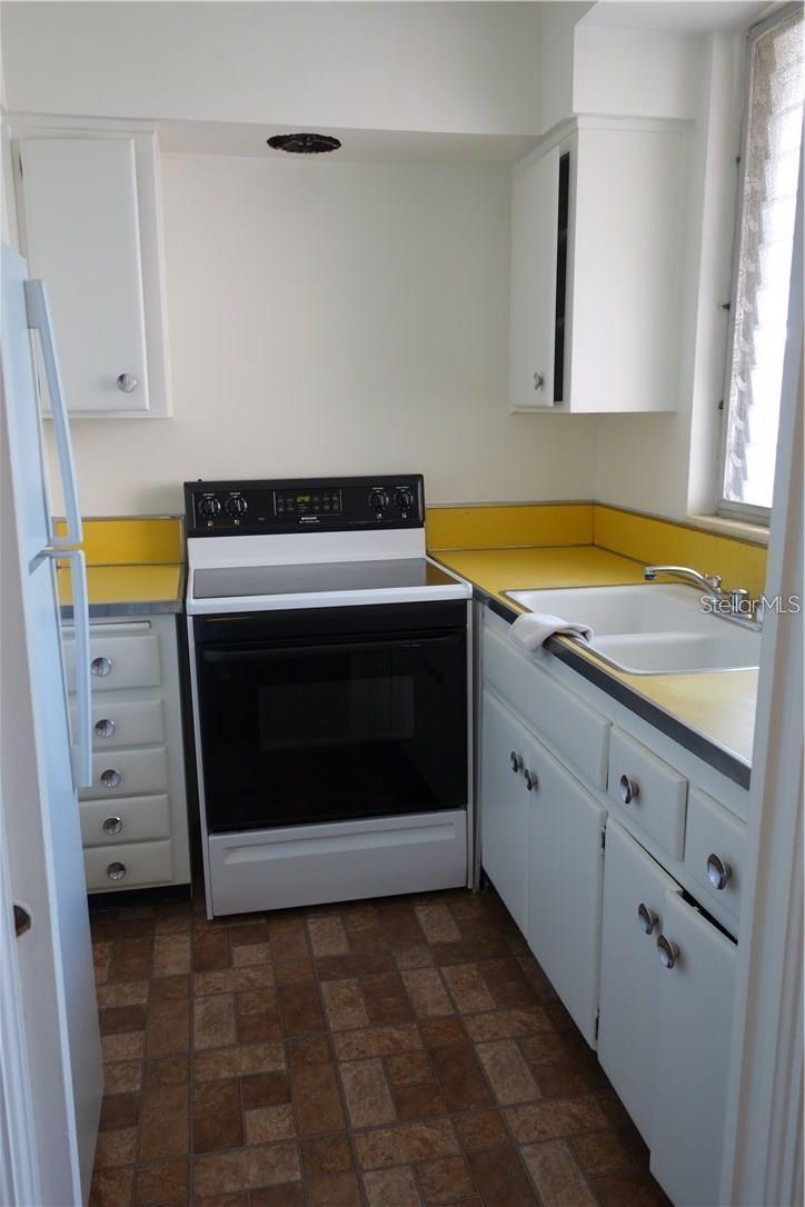 200 Betty Unit 2e, Clearwater, FL 33755