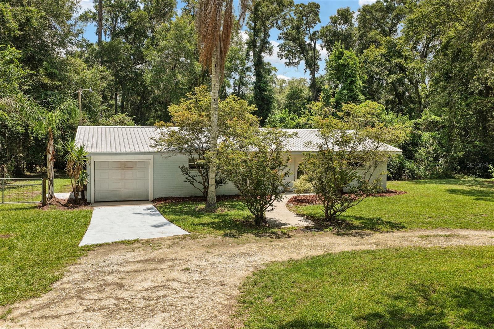 3151 176th, Williston, FL 32696