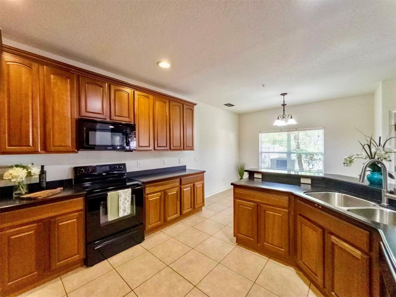 7174 Regina, Orlando, FL 32819