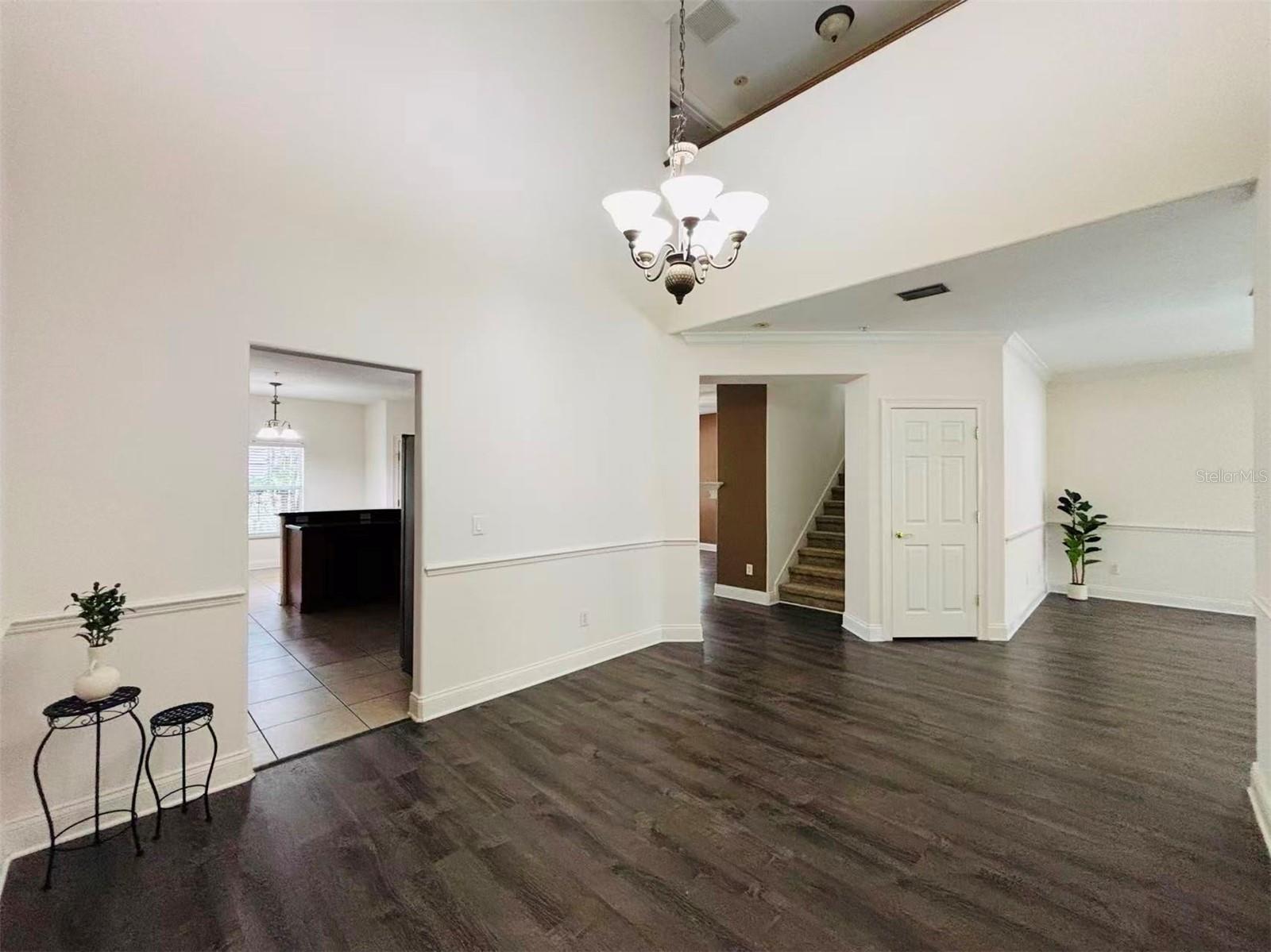 7174 Regina, Orlando, FL 32819