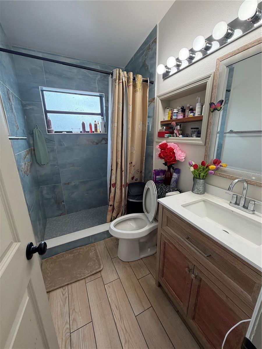 10111 Ola, Tampa, FL 33612