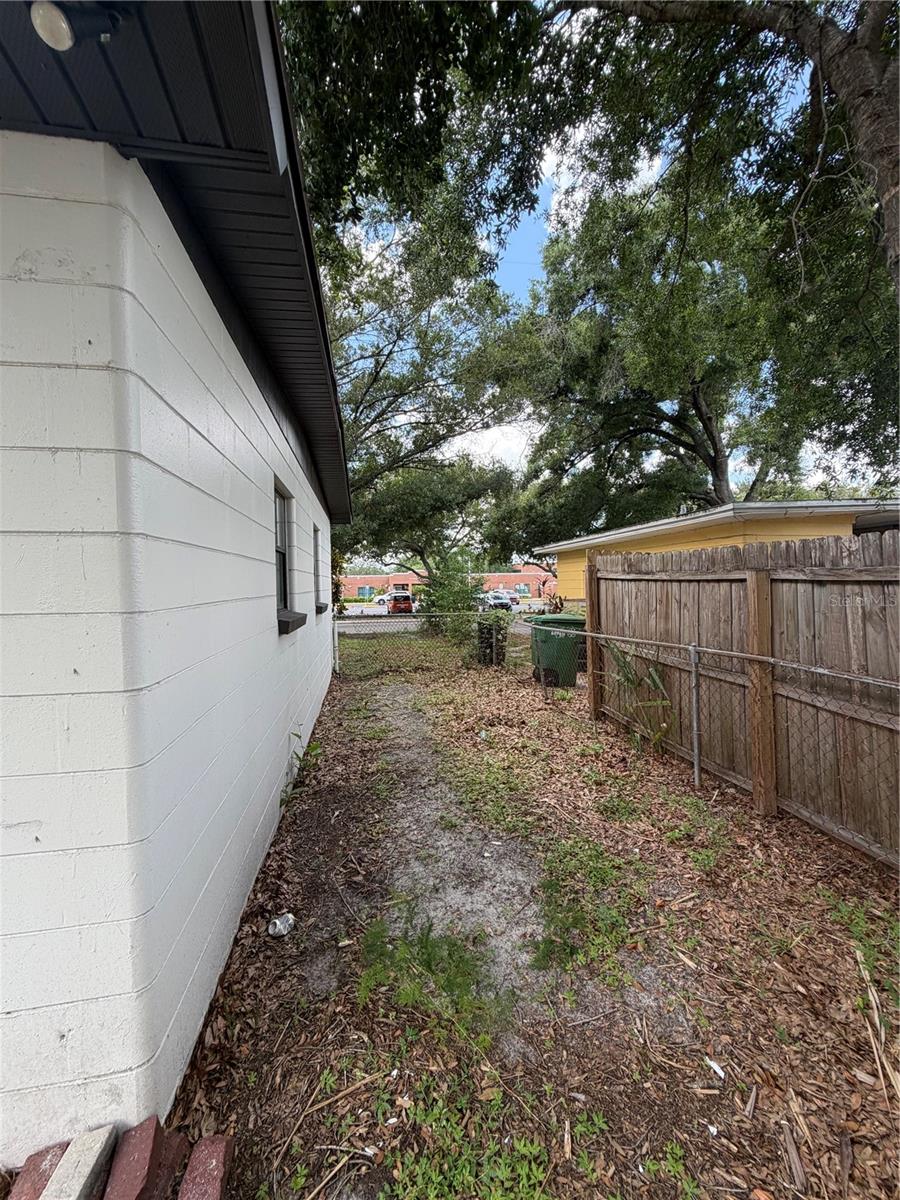 10111 Ola, Tampa, FL 33612