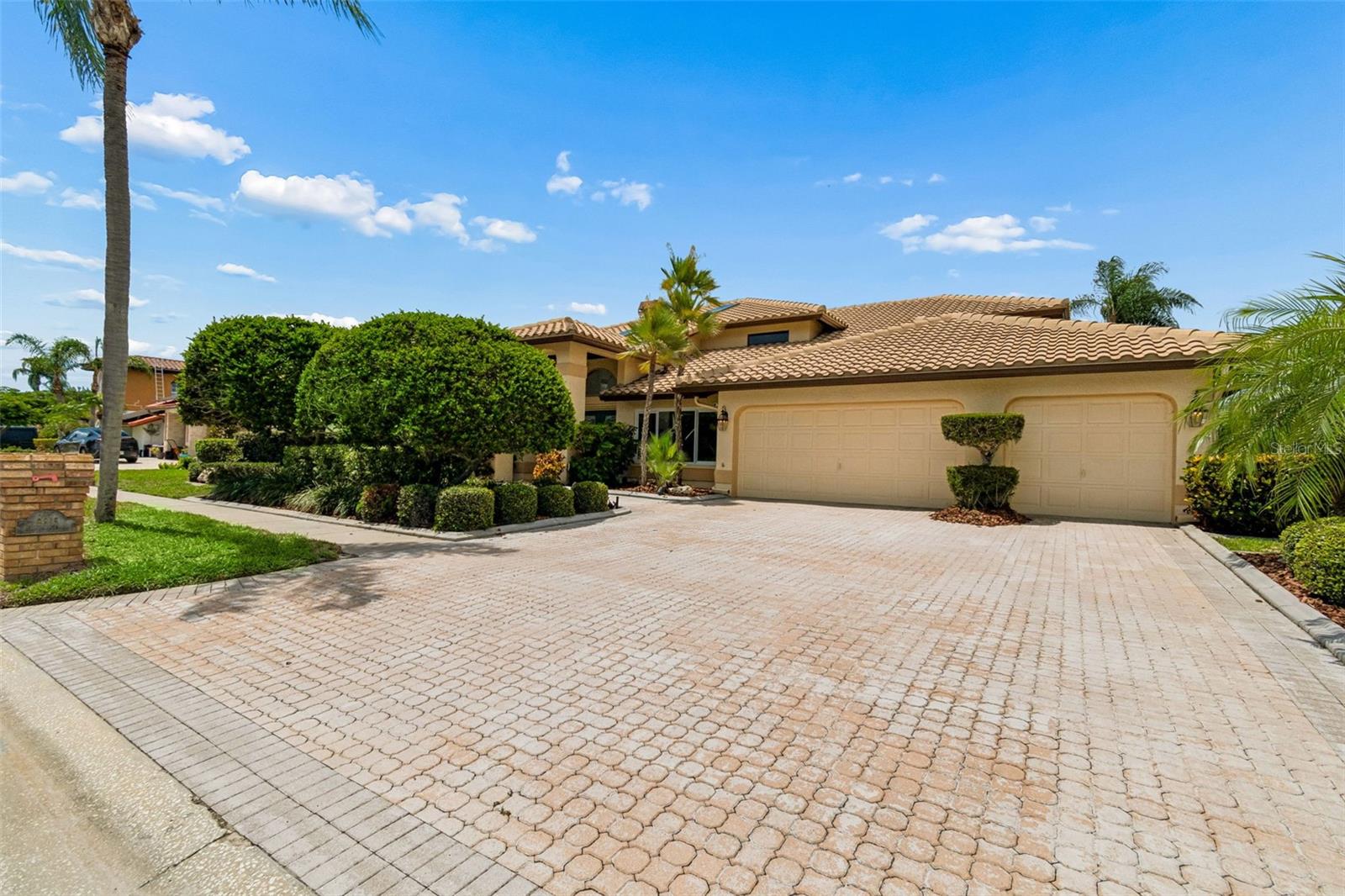 9815 Bay Island, Tampa, FL 33615