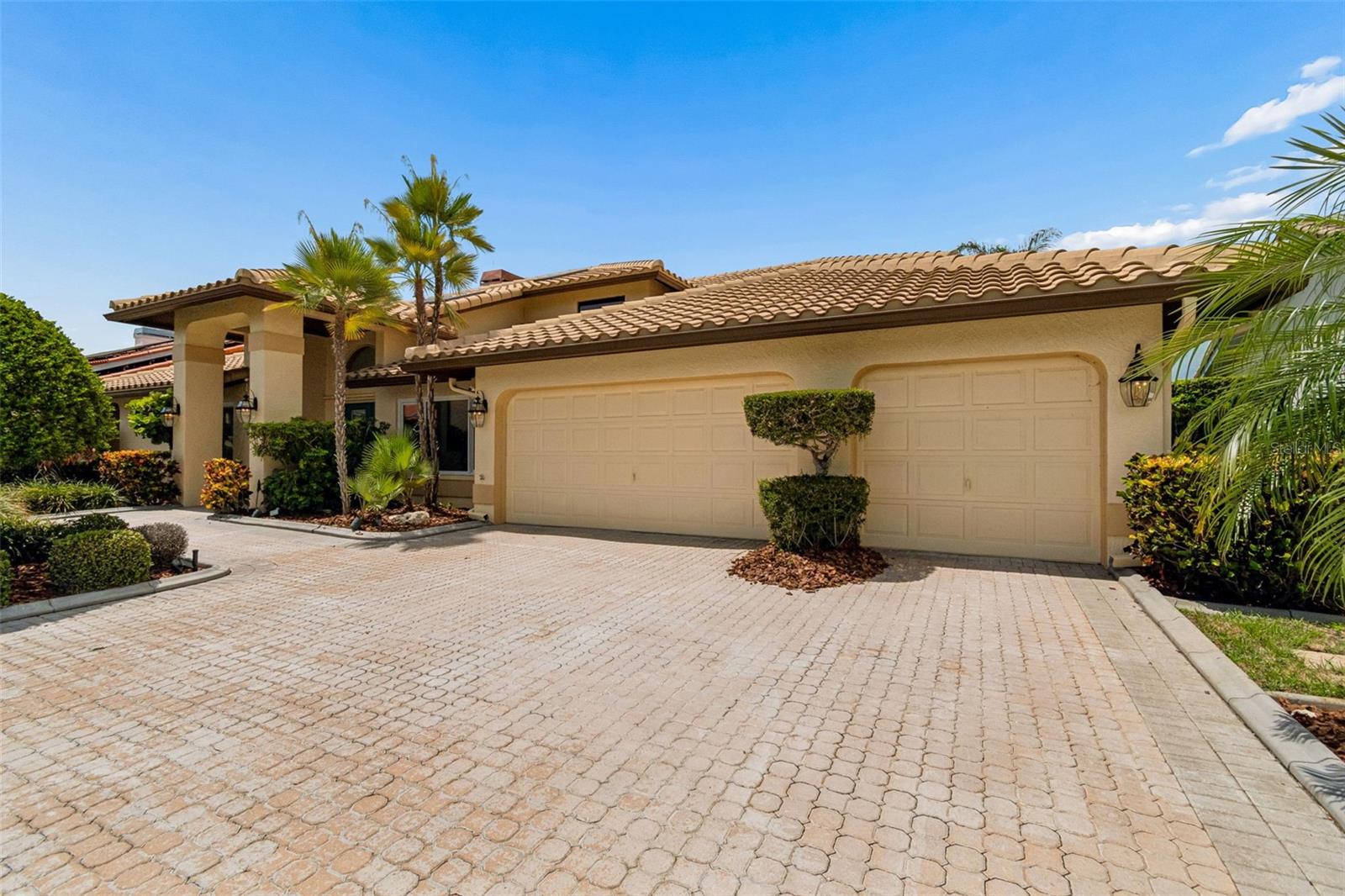9815 Bay Island, Tampa, FL 33615