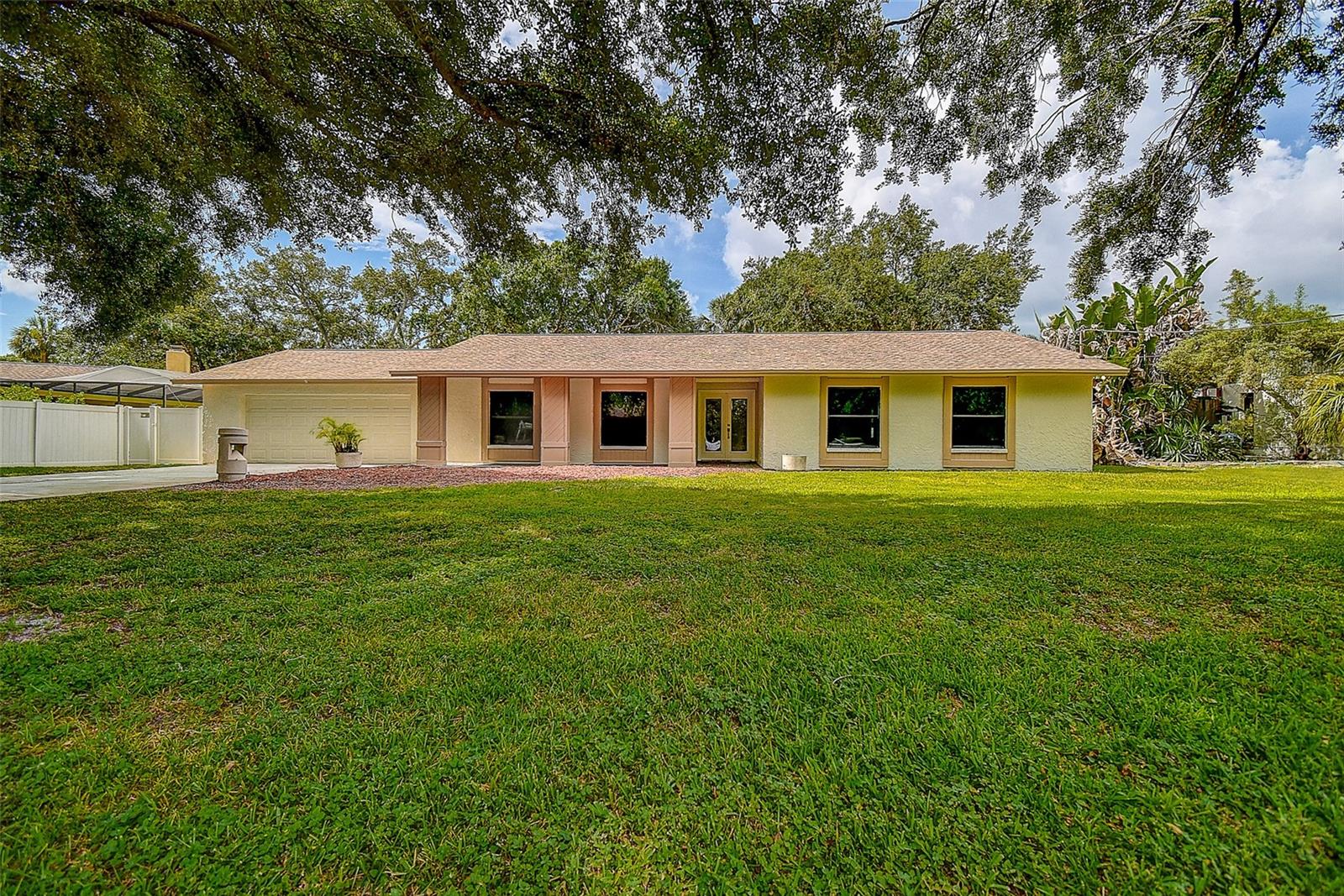 9404 Hamilton, Tampa, FL 33615