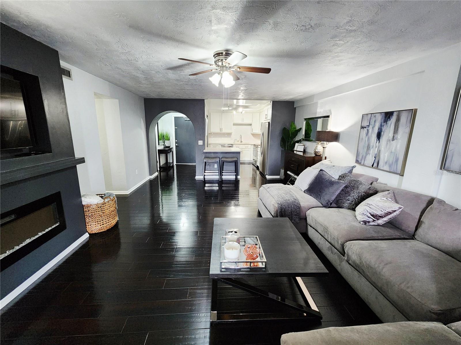 4651 1st Unit 306, St Petersburg, FL 33702