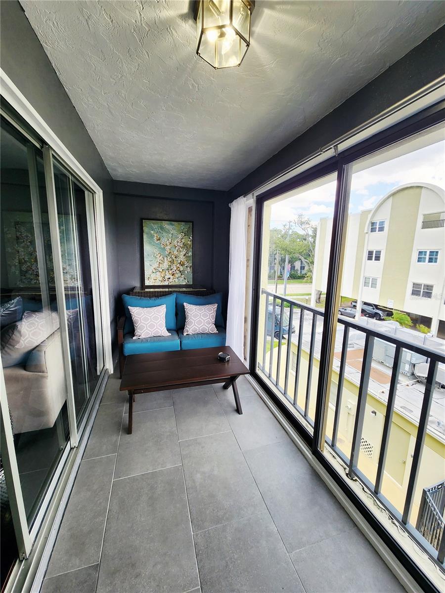 4651 1st Unit 306, St Petersburg, FL 33702