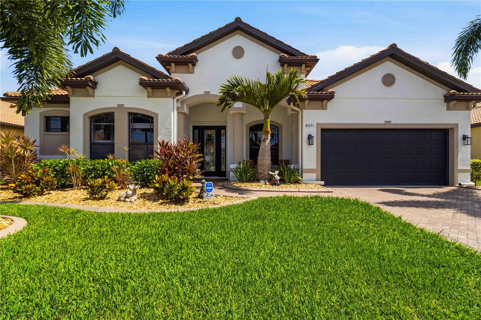 8051 36th Street, Sarasota, FL 34243