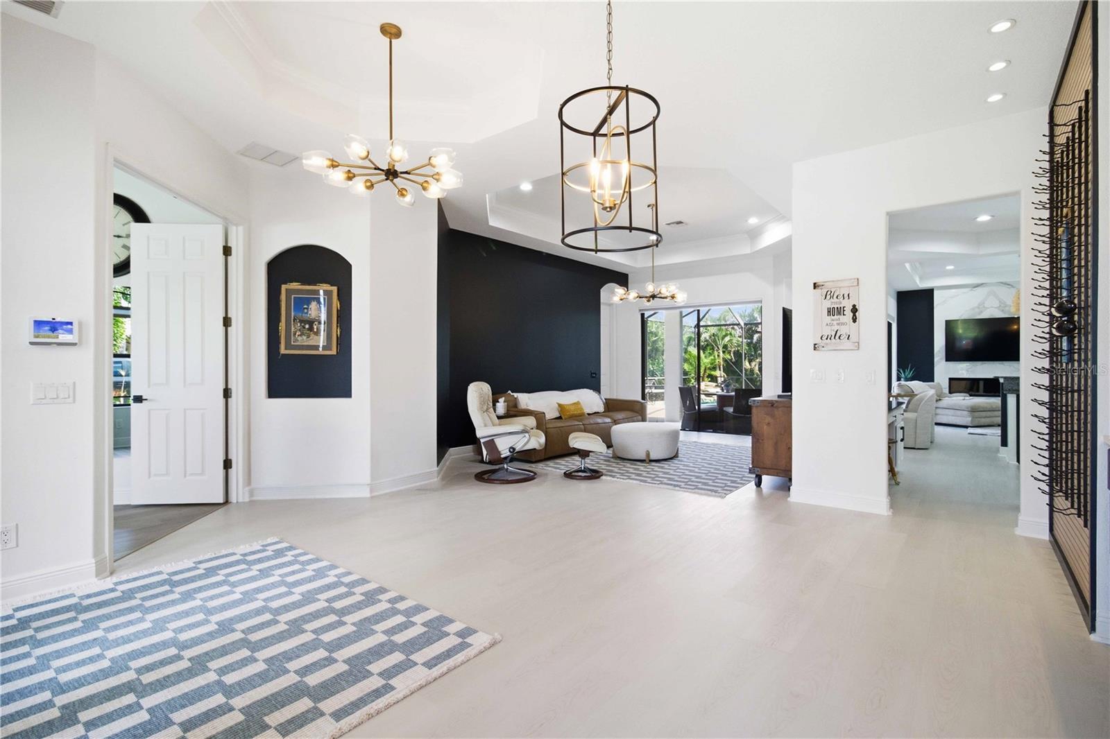 8051 36th Street, Sarasota, FL 34243