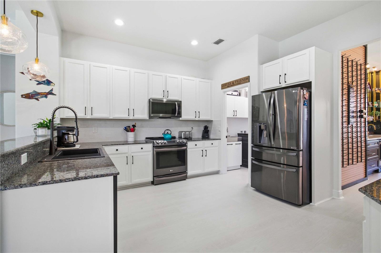 8051 36th Street, Sarasota, FL 34243