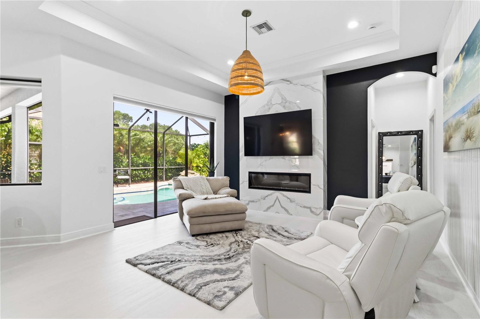 8051 36th Street, Sarasota, FL 34243