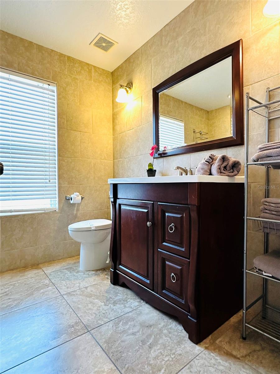 1049 Lake Berkley, Kissimmee, FL 34746