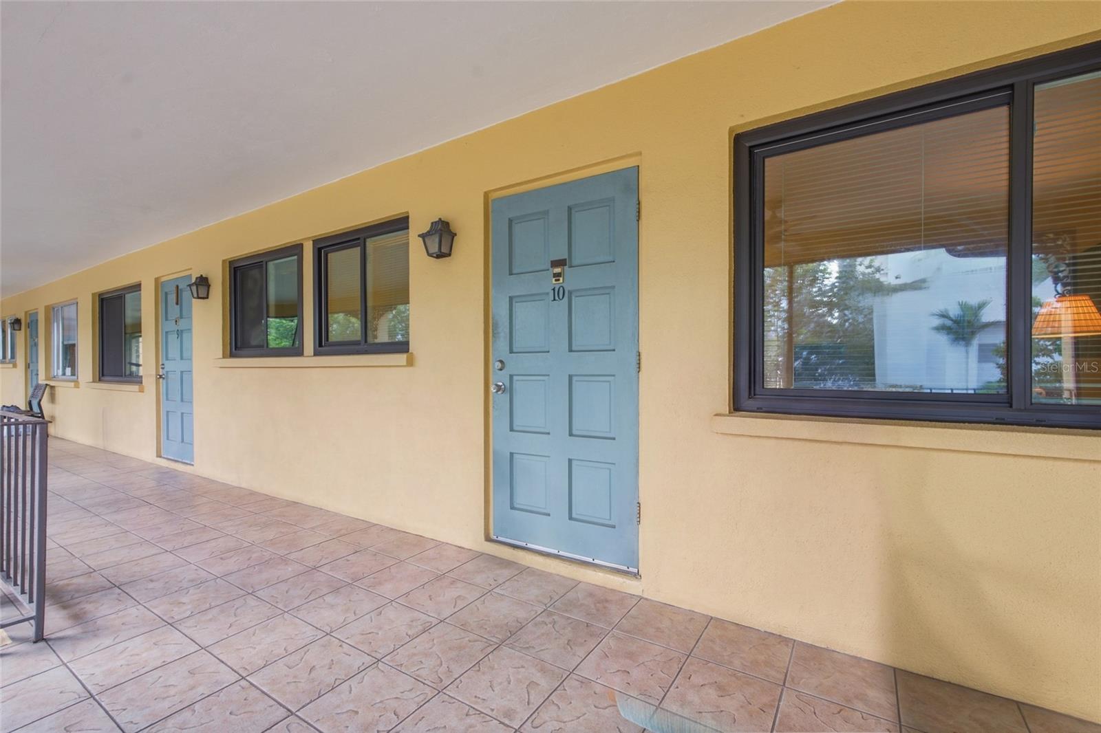 615 Palm Unit 10, Sarasota, FL 34236