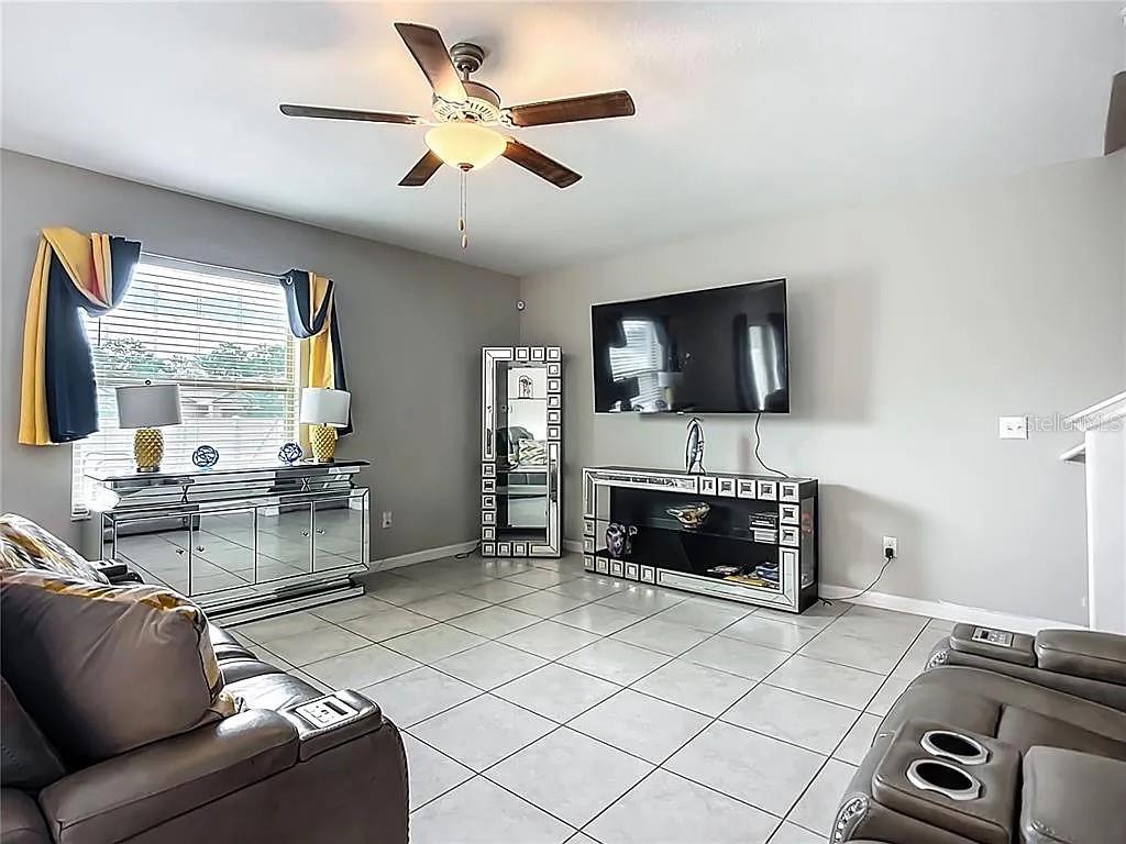 1876 Colding Drive, Ruskin, FL 33570