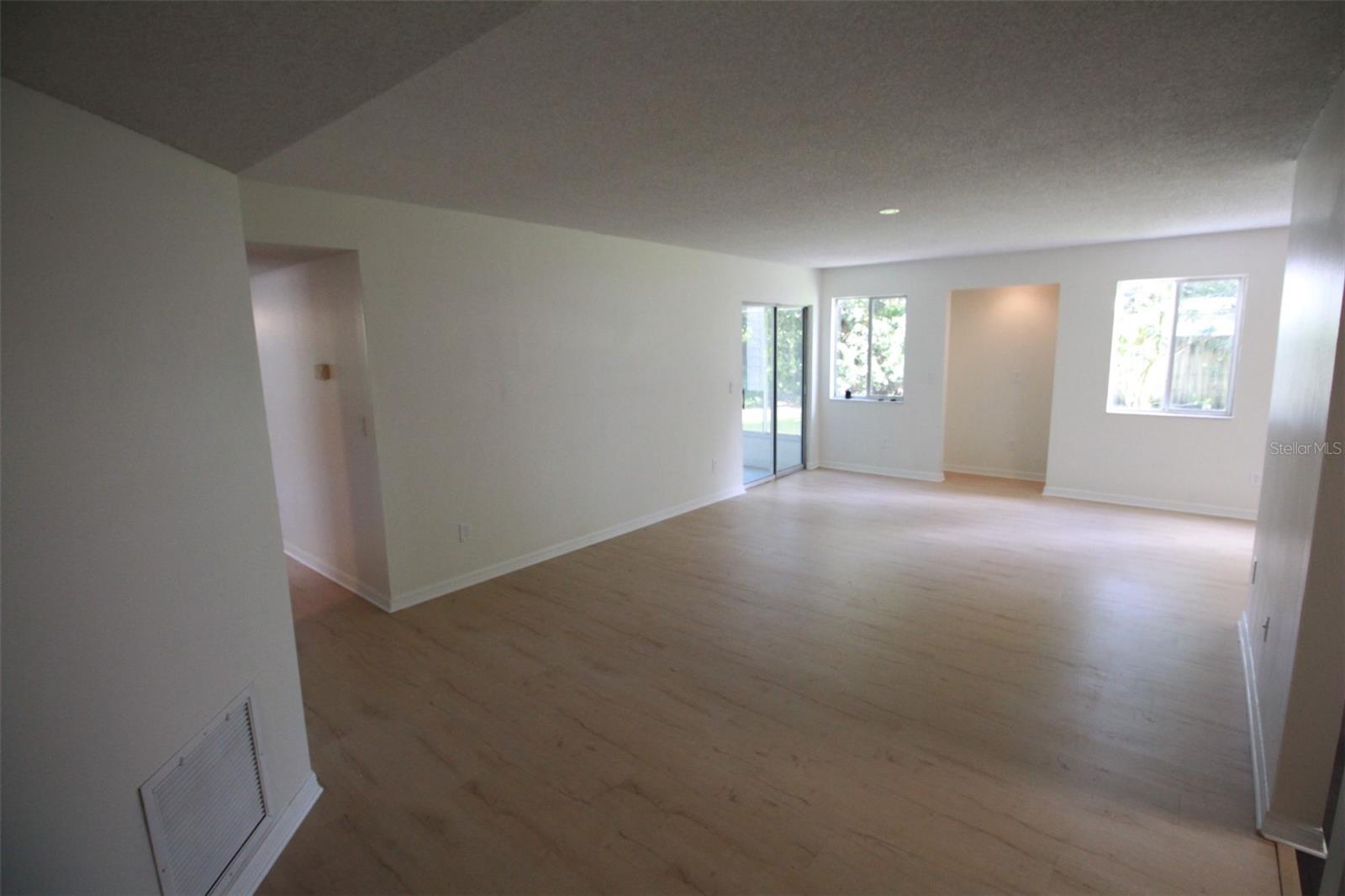 5301 White Cliff Unit 2, Orlando, FL 32812