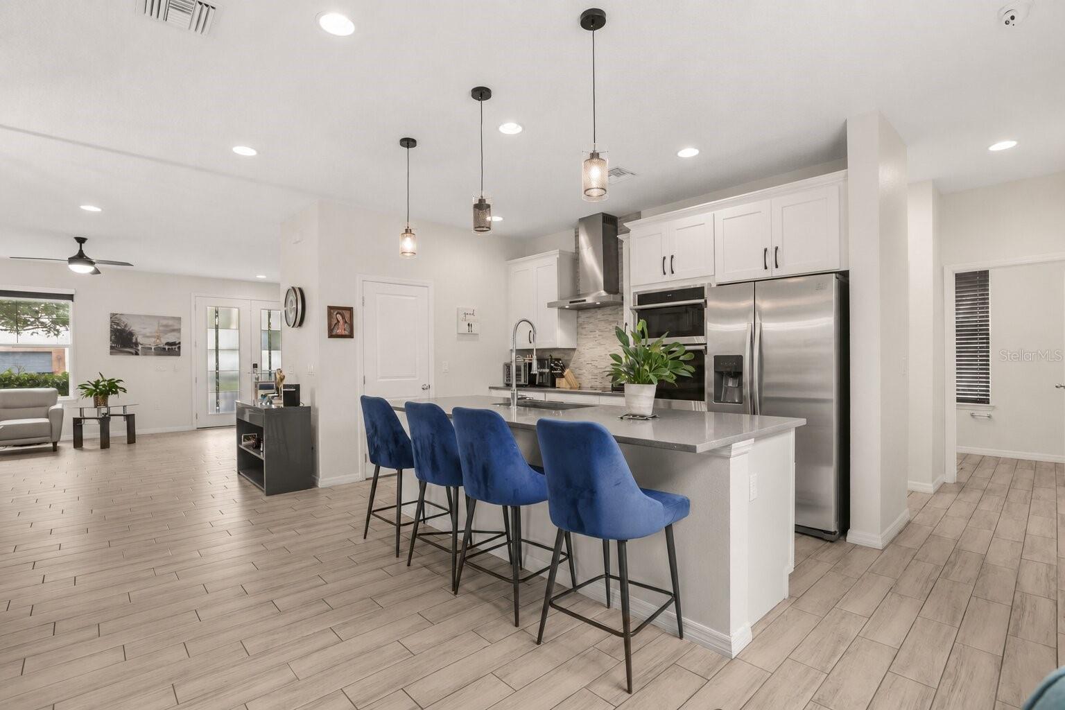 2338 Brown, Orlando, FL 32806