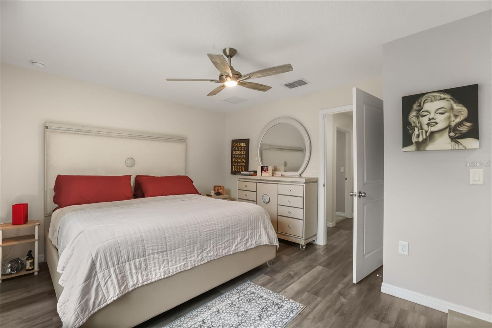 2338 Brown, Orlando, FL 32806