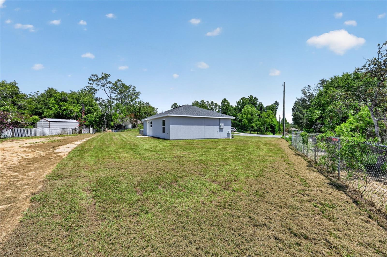 8 Oak Circle, Ocala, FL 34472